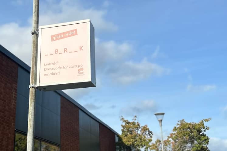 Ljusbox längs promenadstråket